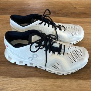 On Cloud X Sneakers White/Black W10